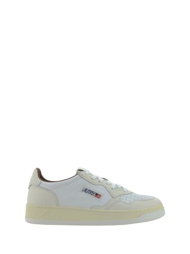 Autry Medalist Low Sneakers - Autry - Modalova