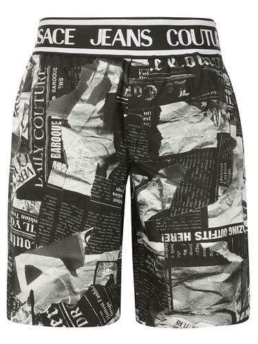 Up107 R Bis All Over E. logo Shorts - Versace Jeans Couture - Modalova