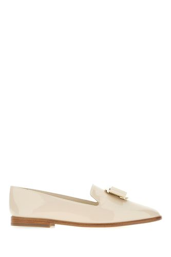 Ivory Leather Zamira Loafers - Ferragamo - Modalova