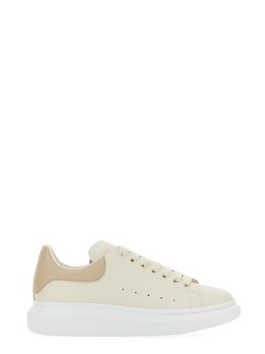 Larry Leather Chunky Sneakers - Alexander McQueen - Modalova