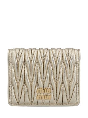 Logo Lettering Bi-fold Wallet - Miu Miu - Modalova