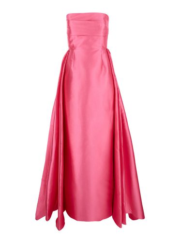 Tiffany Long Pink Dress With Pleated Detail And Train In Satin Woman - Solace London - Modalova
