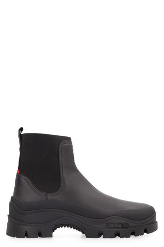 Moncler Larue Leather Chelsea Boots - Moncler - Modalova