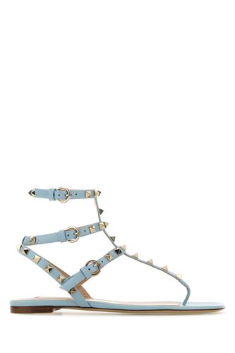 Light Blue Leather Rockstud Thong Sandals - Valentino Garavani - Modalova