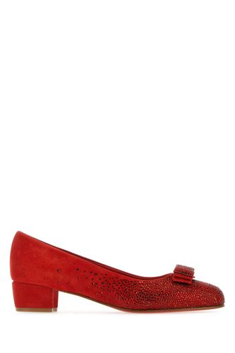 Ferragamo Red Suede Vara Pumps - Ferragamo - Modalova