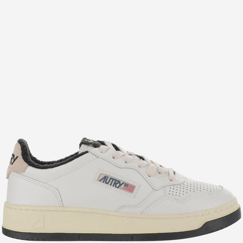 Autry Low Medalist Sneakers - Autry - Modalova