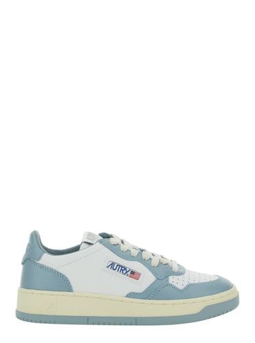 Medalist Light-blue Low Top Sneakers With Logo Patch In Leather Woman - Autry - Modalova