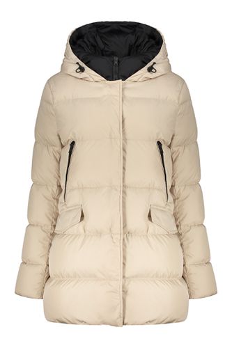 Herno Short Down Jacket With Hood - Herno - Modalova