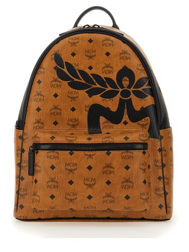 Stark Mega Laurel Visetos Medium Backpack - MCM - Modalova