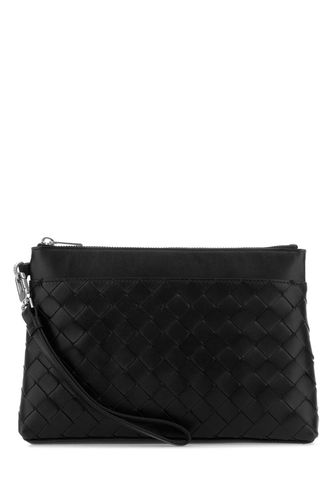 Black Leather Intrecciato Prism Pouch - Bottega Veneta - Modalova