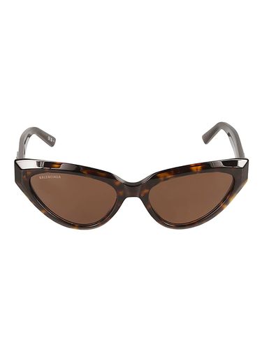 Bb Plaque Cat Eye Frame Sunglasses - Balenciaga Eyewear - Modalova