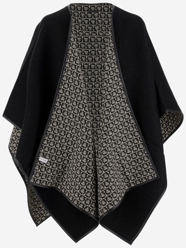 Wool Cape With Hooks Pattern - Ferragamo - Modalova