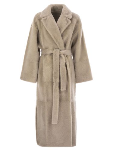 Reversible Shearling Coat With Shiny Detailing - Brunello Cucinelli - Modalova