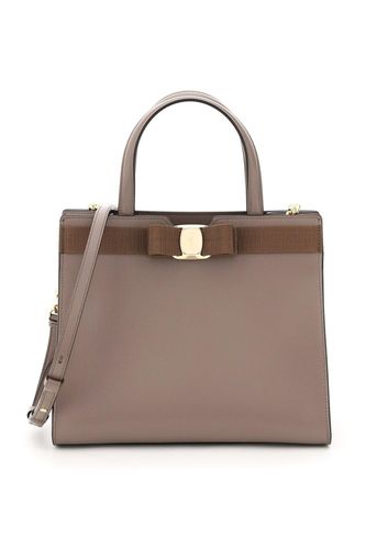 Ferragamo Vara Bow Medium Tote Bag - Ferragamo - Modalova