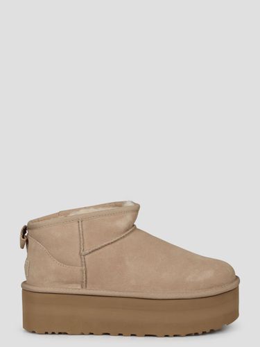 UGG Classic Ultra Mini Ankle Boots - UGG - Modalova