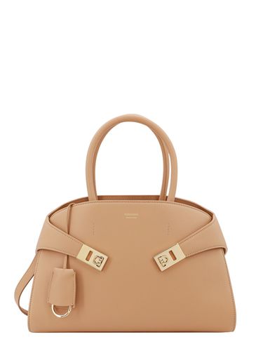 Ferragamo Hug Handbag - Ferragamo - Modalova