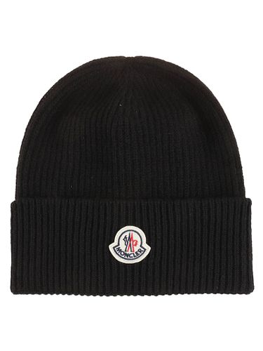 Moncler Logo Patch Ribbed Beanie - Moncler - Modalova