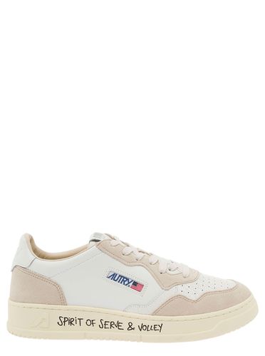 Medalist Beige Low Top Sneakers With Beige Suede Details In Leather Man - Autry - Modalova