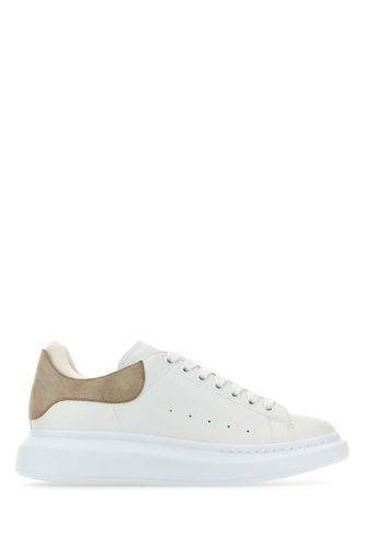 White Leather Sneakers With Beige Suede Heel - Alexander McQueen - Modalova