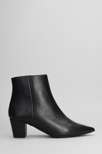 High Heels Ankle Boots In Leather - Marc Ellis - Modalova