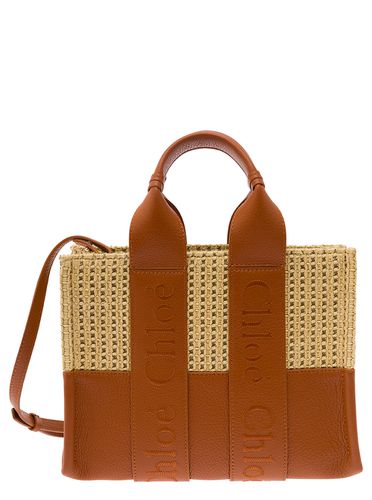 Woody Small Tote Bag In Leather And Raffia With Embroidered Logo - Chloé - Modalova