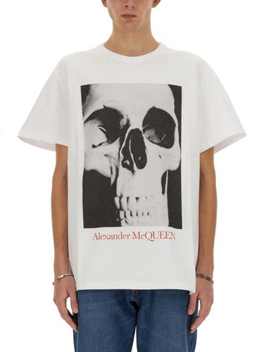 Skull Print T-shirt - Alexander McQueen - Modalova