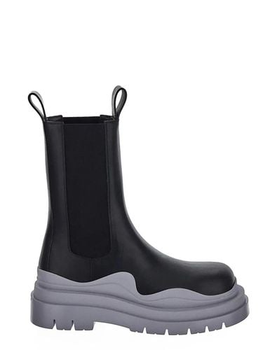 Chelsea Tire Boots With Grey Rubber Sole In Leather Woman - Bottega Veneta - Modalova