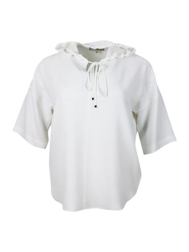 Lightweight Short-sleeved Stretch Silk Crepe Shirt With Drawstring Hood. Fluid Fit - Antonelli - Modalova