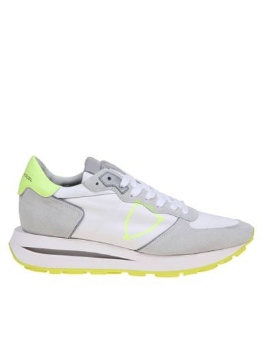 Tropez Haute Low Sneakers In Suede And Nylon Color White And Yellow - Philippe Model - Modalova