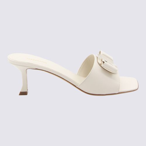 Ferragamo Cream Leather Sandals - Ferragamo - Modalova