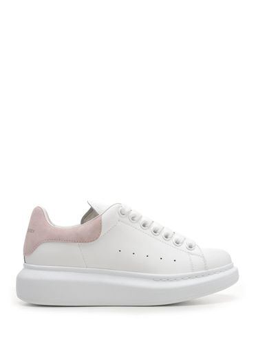 Oversize Sneakers With Pink Heel - Alexander McQueen - Modalova