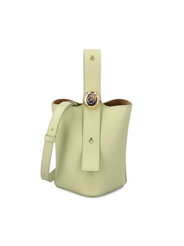 Loewe Pebble Mini Bucket Bag - Loewe - Modalova