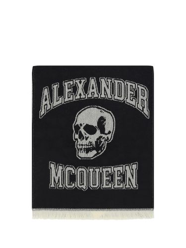 Varsity Skull Print Scarf - Alexander McQueen - Modalova