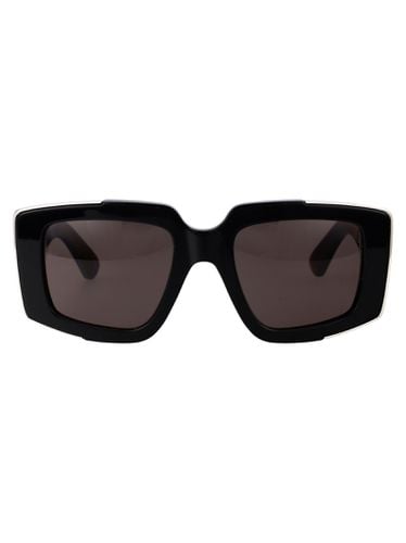 Am0446s Sunglasses - Alexander McQueen Eyewear - Modalova