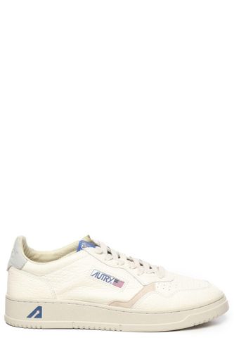 Autry Medalist Low Sneakers - Autry - Modalova