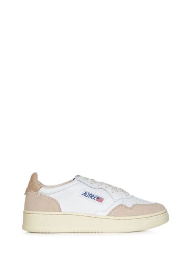 Autry Medalist Low Sneakers - Autry - Modalova