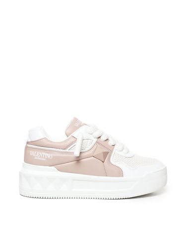 Two-tone Leather One Stud Xl Sneakers - Valentino Garavani - Modalova