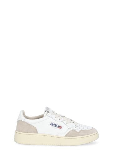 Autry Medalist Low Sneakers - Autry - Modalova