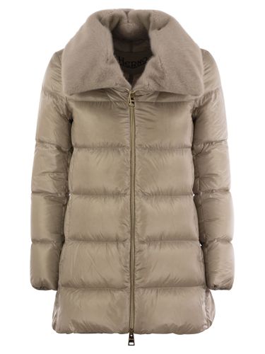 Down Jacket With Cruelty-free Fur Details - Herno - Modalova