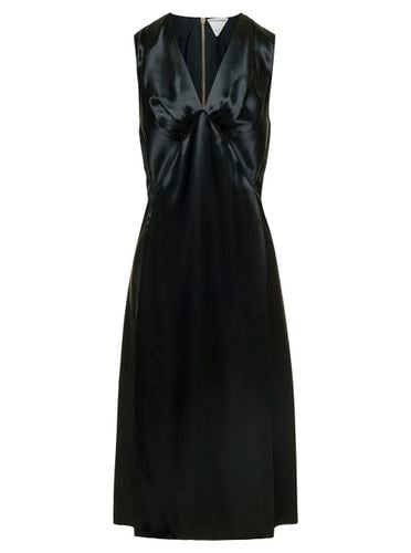 Olive Midi Dress With Rouche Detail And V Neck In Fluid Viscose Satin Woman - Bottega Veneta - Modalova