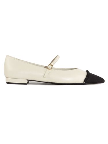 Off- Calfskin Lauro Ballerina Shoes - Roberto Festa - Modalova