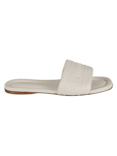 Ferragamo Hotel Sliders - Ferragamo - Modalova