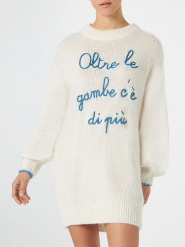 Woman Ultra Soft Knit Dress With Oltre Le Gambe Cè Di Più Embroidery Niki Dj Special Edition - MC2 Saint Barth - Modalova