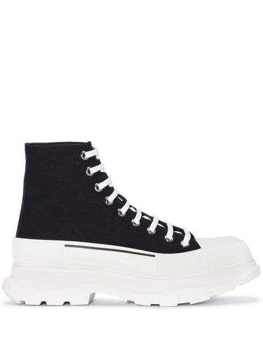 And White Tread Slick Ankle Boots - Alexander McQueen - Modalova