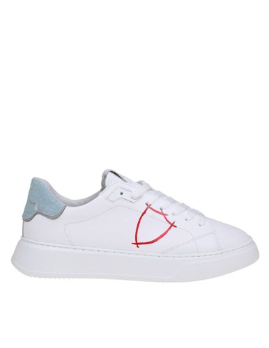 Temple Low Sneakers In And Light Blue Leather - Philippe Model - Modalova