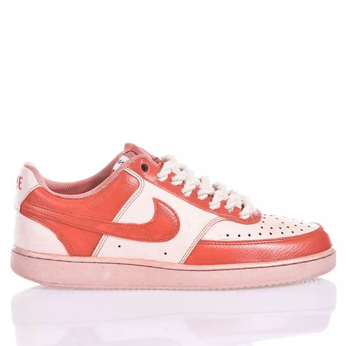 Nike Red Shoes: Mimanerashop. com - Mimanera - Modalova
