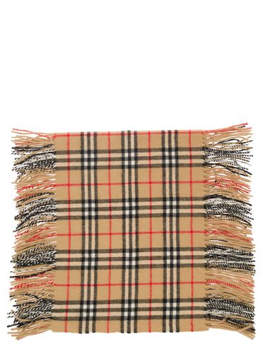 Scarf With Check Motif And Fringes In Cashmere Woman - Burberry - Modalova