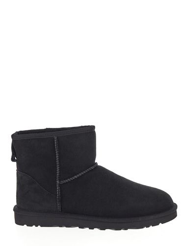 UGG Classic Mini Ankle Boot - UGG - Modalova