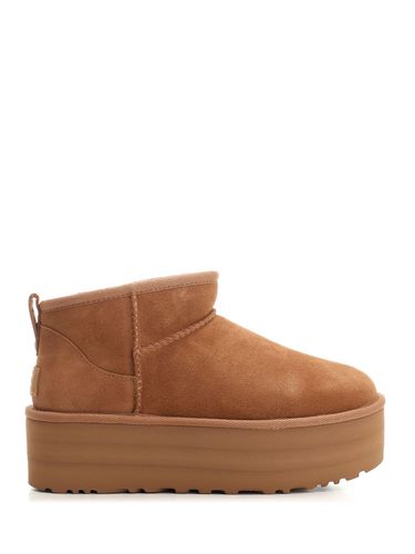 UGG classic Ultra Mini Ankle Boots - UGG - Modalova