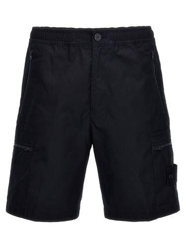 Logo Badge Cargo Bermuda Shorts - Stone Island - Modalova